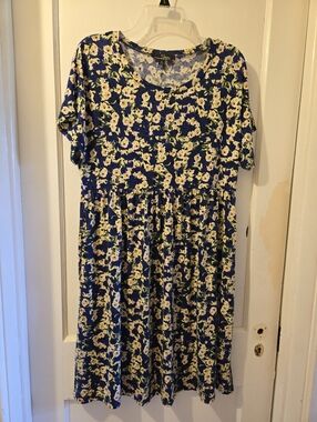 Blue Floral Short Sleeve Midi Dress